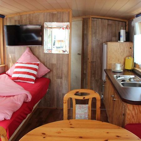 Hausboot Bounty Hotel Санкт Гоар Екстериор снимка