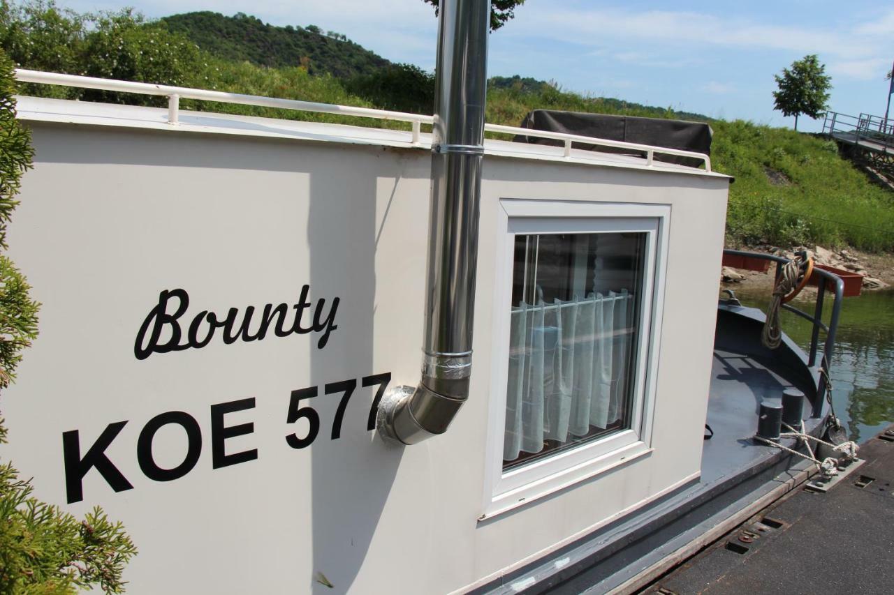Hausboot Bounty Hotel Санкт Гоар Екстериор снимка