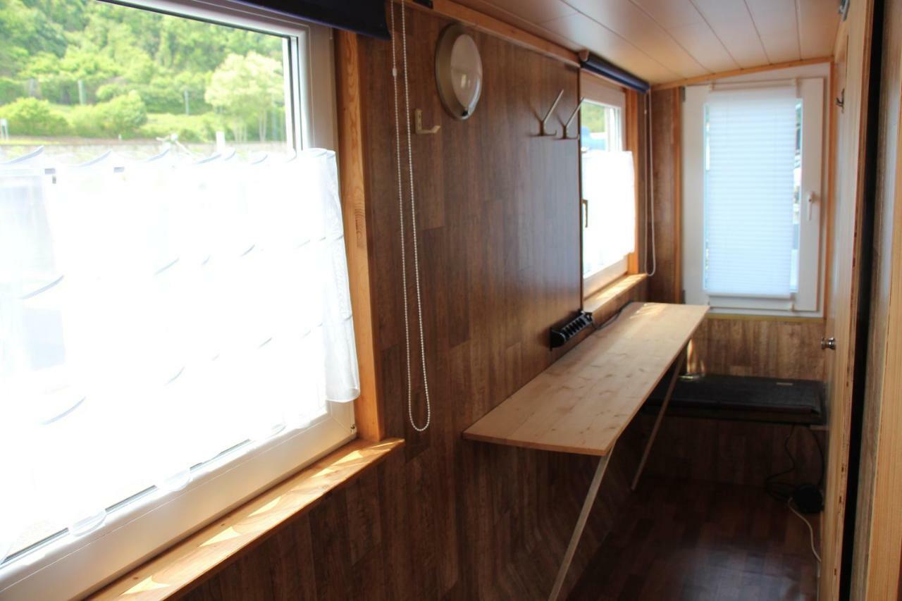 Hausboot Bounty Hotel Санкт Гоар Екстериор снимка